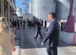 Kadirli'de çiftçilerle buluşan Asu Kaya, LİDAŞ lisansının askıya alındığını söyledi