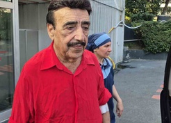 Beylikdüzü'nde sahnede fenalaşan 81 yaşındaki Hakkı Bulut taburcu edildi