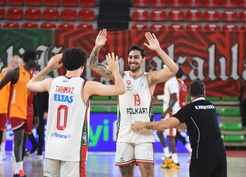 Karşıyaka Antrenörü Markovic, Fenerbahçe maçını taraftarıyla ilk sınav olarak gördü