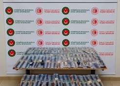 Hakkari Çukurca'da Üzümlü Gümrük'te 1 milyon 548 bin TL'lik kaçak eşya ele geçirildi