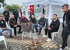 Soma'da İmbat işçileri eylemin üçüncü gününde Cumhuriyet Bayramı'nı kutladı