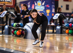 ÜNİLİG Bowling Türkiye Şampiyonası Samsun'da 12 üniversite takımıyla başladı