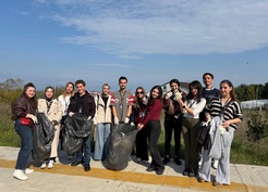 Sinop ve Kastamonu üniversiteli gençler ÜNİDES projesiyle çevre temizliği yaptı