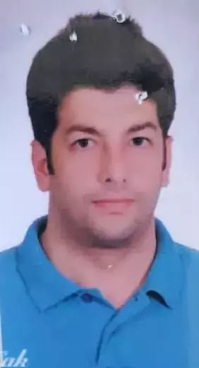 Kayıp okul müdürü kamyonette ölü bulundu