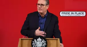 Скандал с Эпштейном дорого обошелся Стармеру! Он извинился перед жертвами.