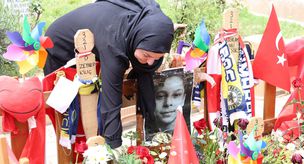 The most painful Mother's Day... Her words at her son's grave tore hearts apart.