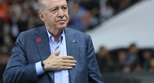 {'text':'أعضاء مجلس الوزراء ينشرون 'الحمد لله أن أردوغان''}