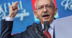 تم إزالة اسم كمال كليجدار أوغلو من مركز الثقافة في نيفشهير حاجي بكتاش