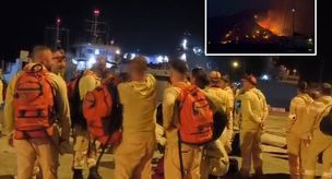 In Marmaris, water tankers are heading to the fire zone via landing craft.