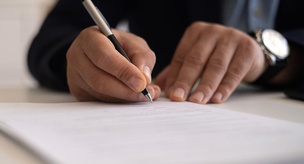 Уловка работодателя с увольнением по собственному желанию провалилась! Суд вынес прецедентное решение