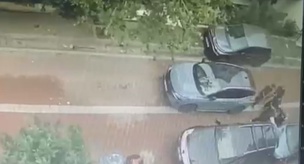 في أفجيلار، بعد مشاجرة على مكان لركن السيارات، صدمت سيارة جيب 3 أشخاص من المجموعة المقابلة! تم توقيف 5 مشتبهين.
