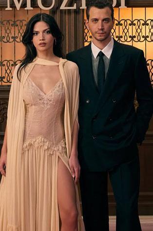 Eylül Lize Kandemir lansmana şıklığıyla damga vurdu