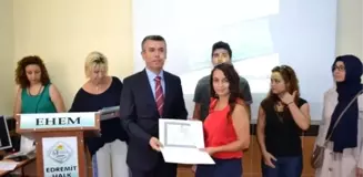 Edremit'te Açık Lise Mezunları Diplomalarını Törenle Aldılar