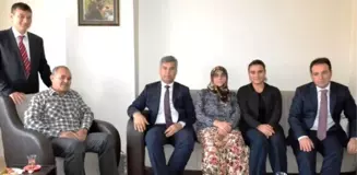 Vali Hamza Erkal, Yenice'de Şehit Ailesini Ziyaret Etti