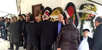 Eski Milletvekili Mustafa Karslıoğlu Defnedildi