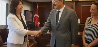 İzmir'de Hdp'lilerden Vali ve Belediye Başkanına Ziyaret