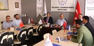 Eski Vekil Başkurt'tan 'Aktif Siyaseti Bıraktım' Mesajı