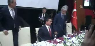 Ankara Valisi Topaca, Muhtarlarla Buluştu