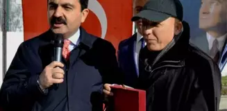 Afet İnan'dan Zekiriya Yürekli'ye Hediye Edilen Kahve Fincanı Belediye Bünyesine Geçti