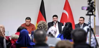 Almanya'da 'Türkiye'nin Darbeler Tarihi' Konferansı