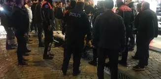 İzmir'de Bıçaklı Kavga: 1 Yaralı