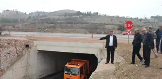 Eskigediz'de Sıcak Asfalt Çalışmaları