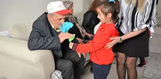 Başkan Eşkinat Yaşlılar Haftasında Alzheimer Gündüz Bakımevini Ziyaret Etti