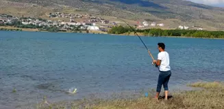 Gölova'da balık tutma yarışması