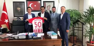 Acıgöl ve Gülşehir Belediye başkanları, Nevşehir Belediyespor'a destek verdi