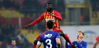 Adebayor: Virüsü Togo'ya ben getirmedim, bağış yapmayacağım