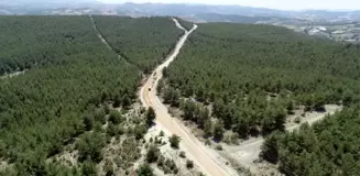 Gördes'e ulaşımı kolaylaştıracak yolda çalışmalar devam ediyor