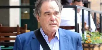 Ünlü yönetmen Oliver Stone: Covid 19'a karşı Rus aşısı oldum