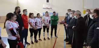 Karaman Valisi Işık, Goalball Kadın Milli Takımı'nı ziyaret etti