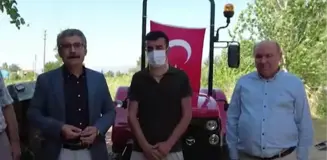 Son dakika haberleri! Orman yangınına müdahale eden çiftçinin hasar gören traktörünün yerine yenisi alındı