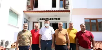 Kaş Belediye Başkanı, Silopi Görümlü Belediyesi heyeti ile bir araya geldi