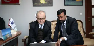 KTÜN Rektörü Prof. Dr. Özçelik, AA'nın 'Yılın Fotoğrafları' oylamasına katıldı