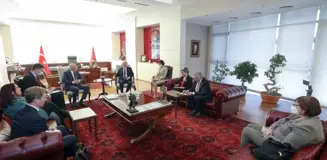 CHP Genel Başkanı Kılıçdaroğlu, Sosyalist Enternasyonel Başkanı Papandreu'yu kabul etti