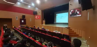 Âşık Murat Çobanoğlu'nu vefatının 17'nci yıl dönümünde, düzenlediği program ile andı