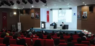 Yönetmen ve Yazar Derviş Zaim Batman Üniversitesi Öğrencileriyle Buluştu