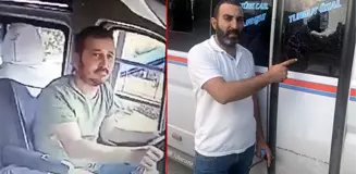 Minibüsçülerin hat kavgasında ortalık karıştı! Cadde ortasında, taş ve sopalar havada uçuştu