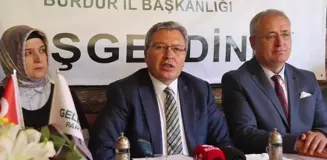 Feramuz Üstün: Çocuklarımız Ülkeden Soğumuş