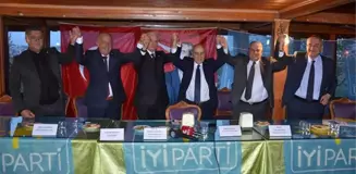 Tam 250 kişi İYİ Parti'ye geçti! Aralarında eski bakan ve MHP'li bir isim de var