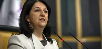 Adaylık çıkışı çok konuşulan Pervin Buldan'dan yeni açıklama geldi: HDP kendi ittifaklarıyla birlikte adayını çıkaracak