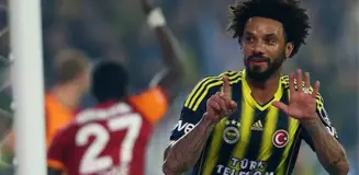 Eski Fenerbahçeli Baroni, derbi hezimeti sonrası futbolcuları açık açık uyardı: Bu onurlu forma çok ağırdır