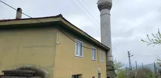 Bilecik'te cami minaresine yıldırım düştü