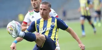 Fenerbahçe'den üç oyuncu ayrıldı