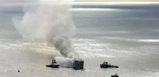 Kuzey Denizi'nde Otomobil Taşıyan Gemi Yangını