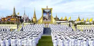 Tayland Kralı Maha Vajiralongkorn'un 71. doğum günü kutlandı