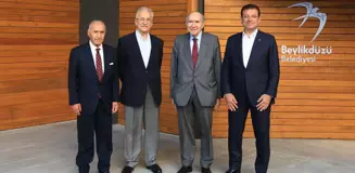 İBB Başkanı İmamoğlu, eski CHP ve SHP liderleriyle buluştu