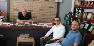 Sakarya Büyükşehir Belediyesi Afet İşleri Dairesi Başkanı Muhammet Batur Turalıoğlu, Söğütlü Belediye Başkanı Koray Oktay Özten'i ziyaret etti